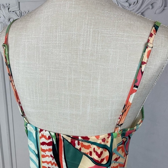 Tropical Print Mini Dress - Picture 5 of 11